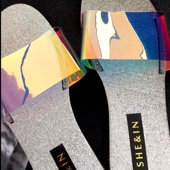 Slippers - Picture 3 of 3